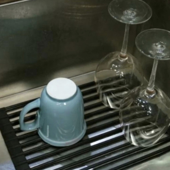 NWOT Curtis Stone Roll up Trivet/Drying/ Cooling Rack - Picture 3 of 6